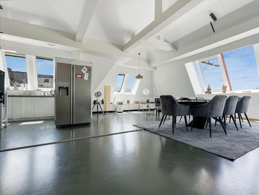 6 Zimmer Maisonette-Penthouse Pool Dachterrasse Luxus München Buitenkant foto
