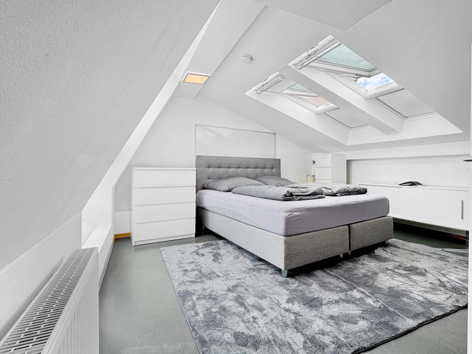 6 Zimmer Maisonette-Penthouse Pool Dachterrasse Luxus München Buitenkant foto